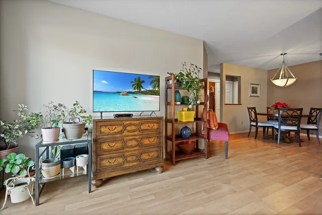 $337,000 | 105 Hunters Run Place, Unit 105, Haverhill, MA 01832