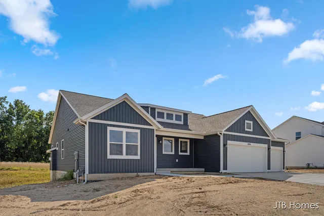 $649,900 | 8296 Kettle Oak Drive Southeast, Alto, MI 49302