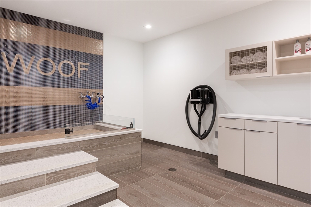 45 Temple Street, Unit 512 Boston, MA 02114 - Photo 16 of 18