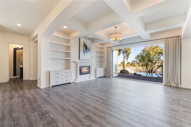 $7,500 | 904 Pont Chartrain Drive, Las Vegas, NV 89145