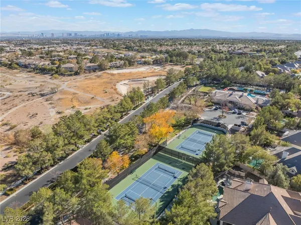 $7,000 | 904 Pont Chartrain Drive, Las Vegas, NV 89145