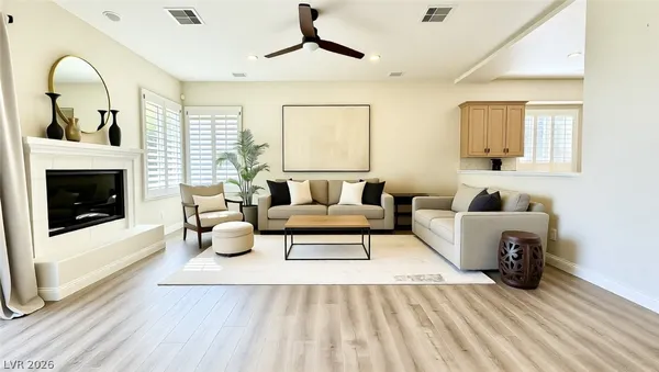 $7,000 | 904 Pont Chartrain Drive, Las Vegas, NV 89145