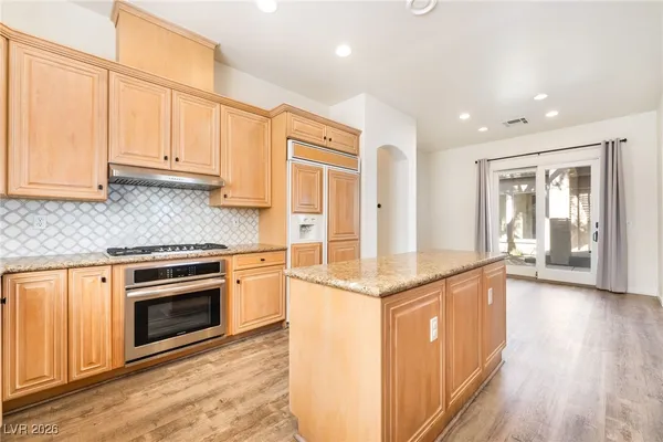 $7,000 | 904 Pont Chartrain Drive, Las Vegas, NV 89145