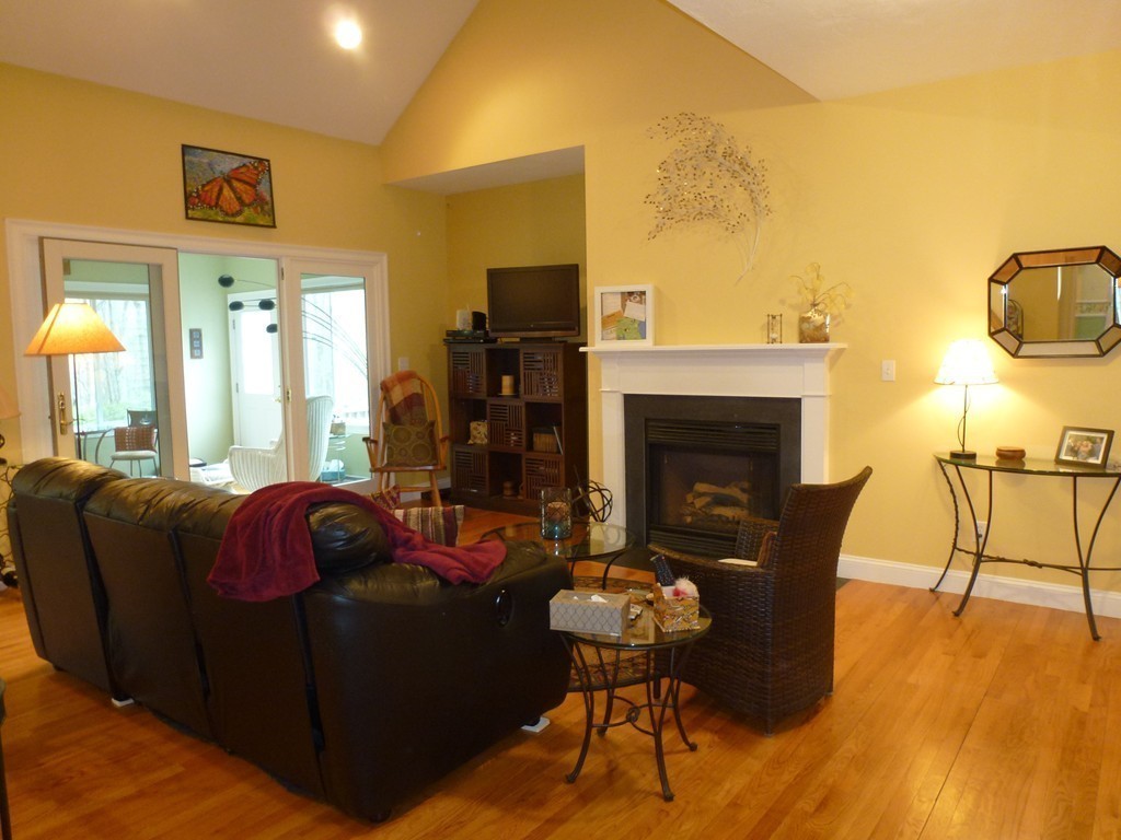 3 Rockwell Road, Unit 11 Westford, MA 01886 - Photo 5 of 18 Gallery Image 5