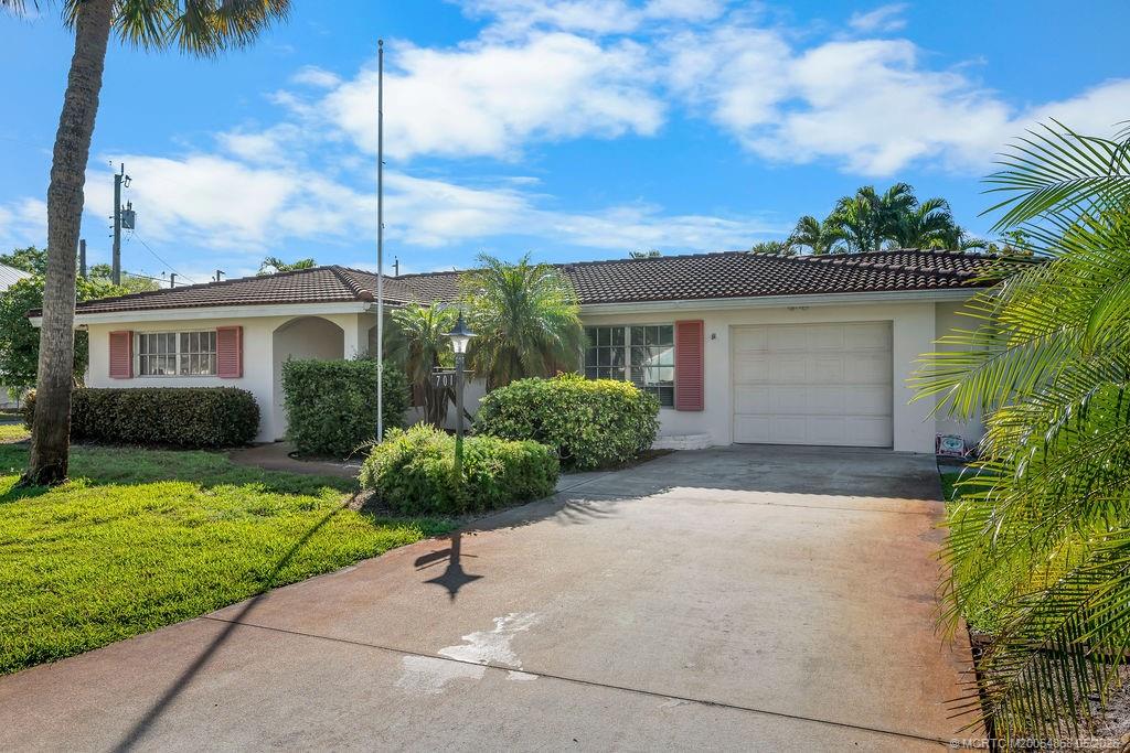 701 Southwest Cleveland Avenue Stuart, FL 34994 - Photo 38 of 45 Gallery Image 38