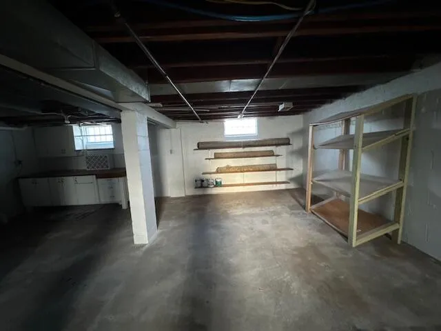 $2,000 | 4228 Harding Road, Kenosha, WI 53142