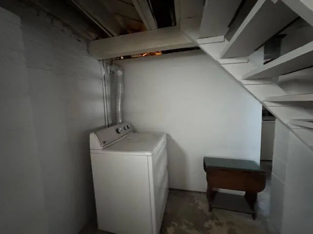 $2,000 | 4228 Harding Road, Kenosha, WI 53142