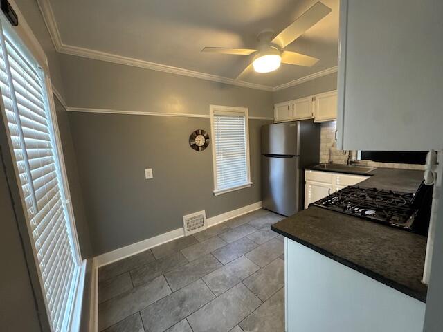 4228 Harding Road Kenosha, WI 53142 - Photo 4 of 21 IMG_1163