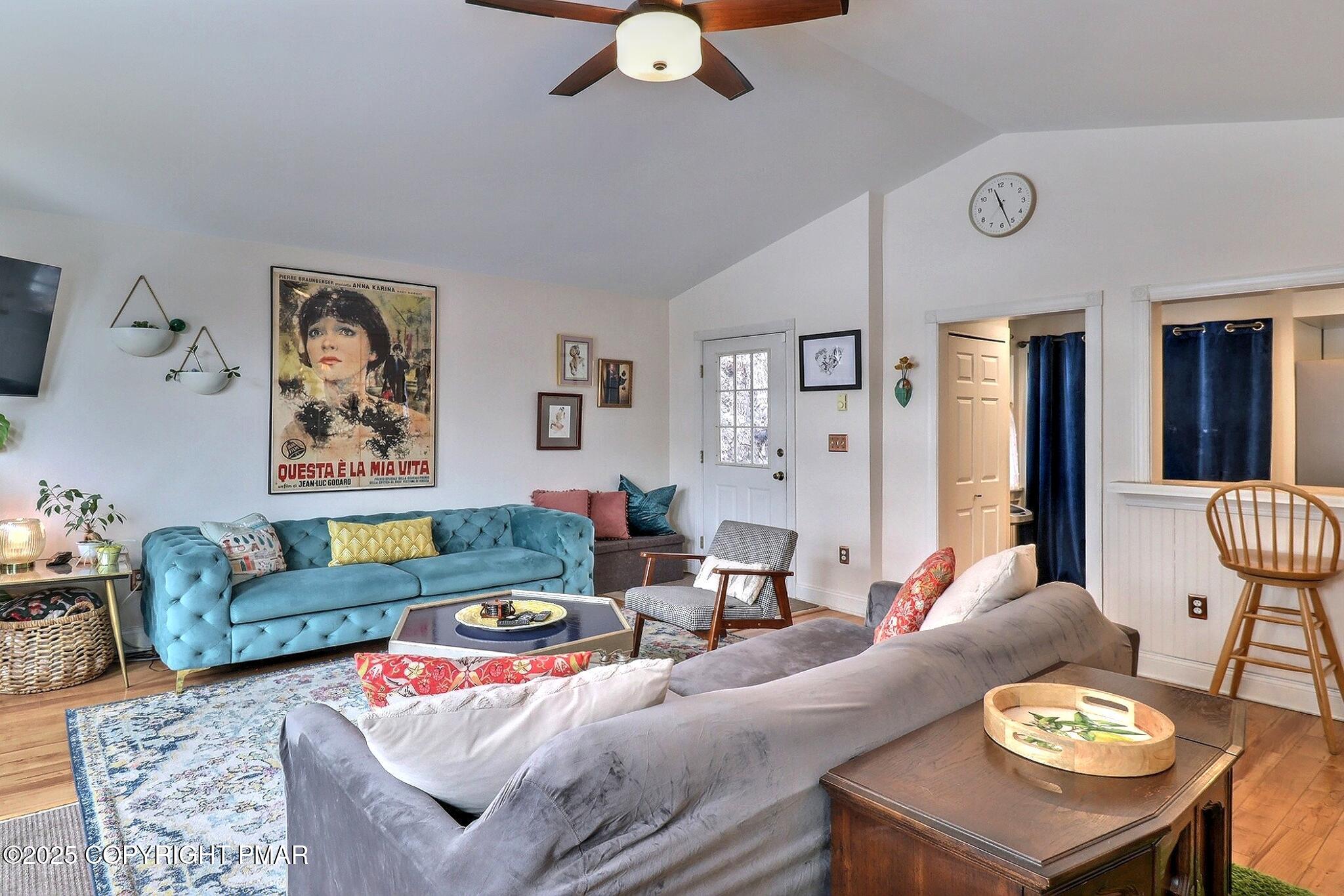 541 Barry Street Stroudsburg, PA 18360 - Photo 19 of 49 Family Room