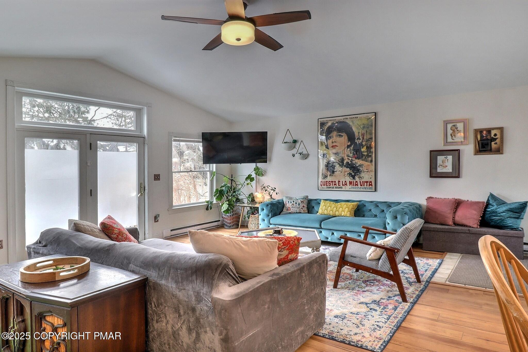 541 Barry Street Stroudsburg, PA 18360 - Photo 21 of 49 Family Room