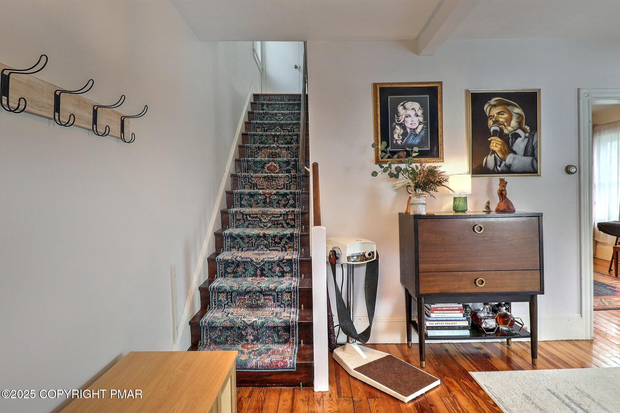 541 Barry Street Stroudsburg, PA 18360 - Photo 29 of 49 Foyer Entry