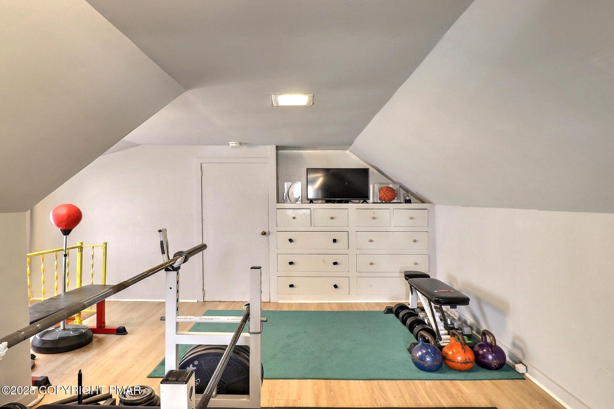 541 Barry Street Stroudsburg, PA 18360 - Photo 41 of 49 Bedroom 4