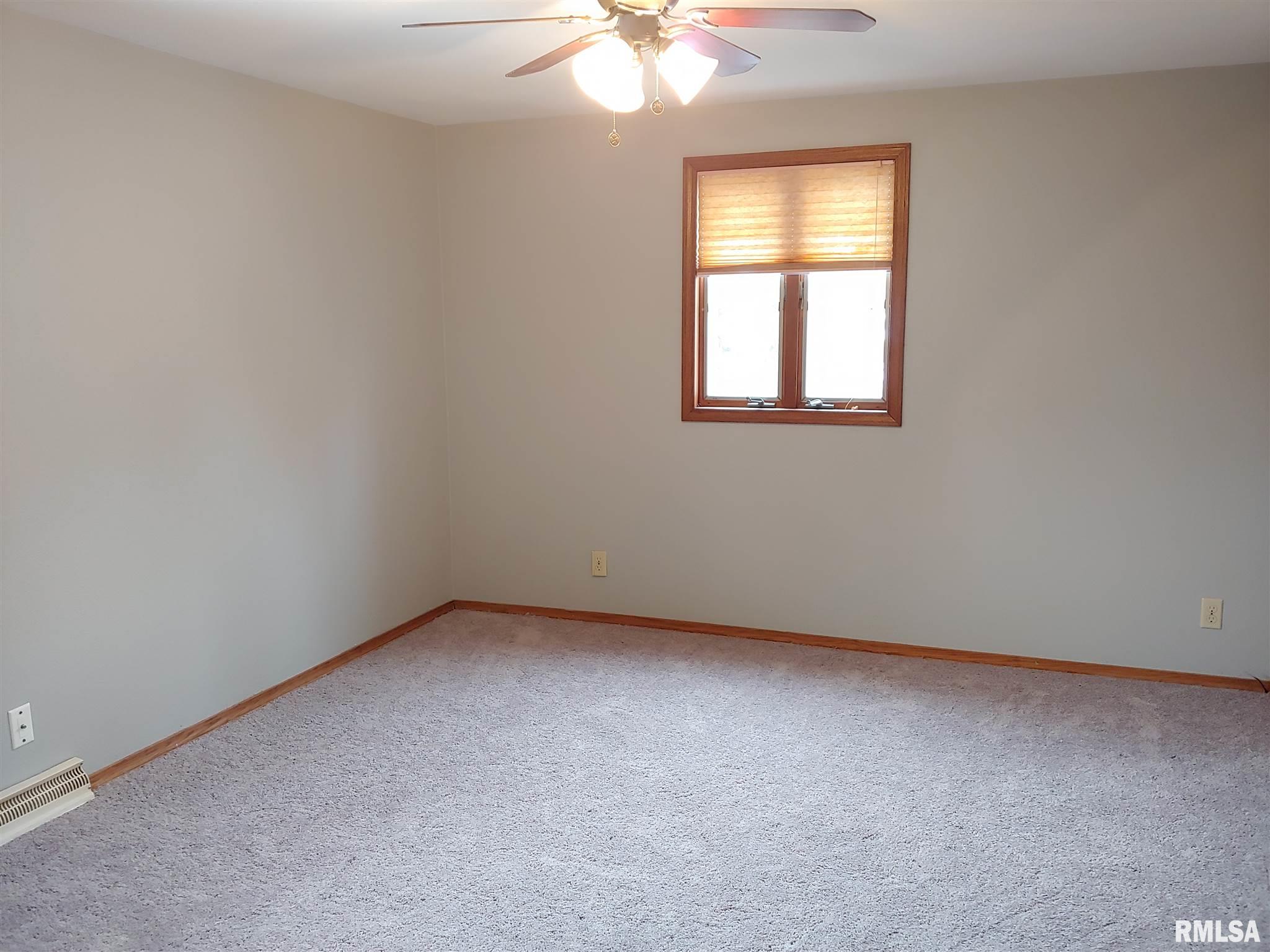 606 Devonshire Road Washington, IL 61571 - Photo 15 of 34 Gallery Image 15