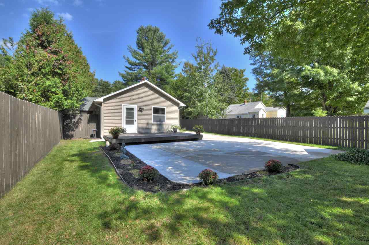 8850 East Fouch Road Traverse City, MI 49684 - Photo 9 of 34 1893126-8.JPG