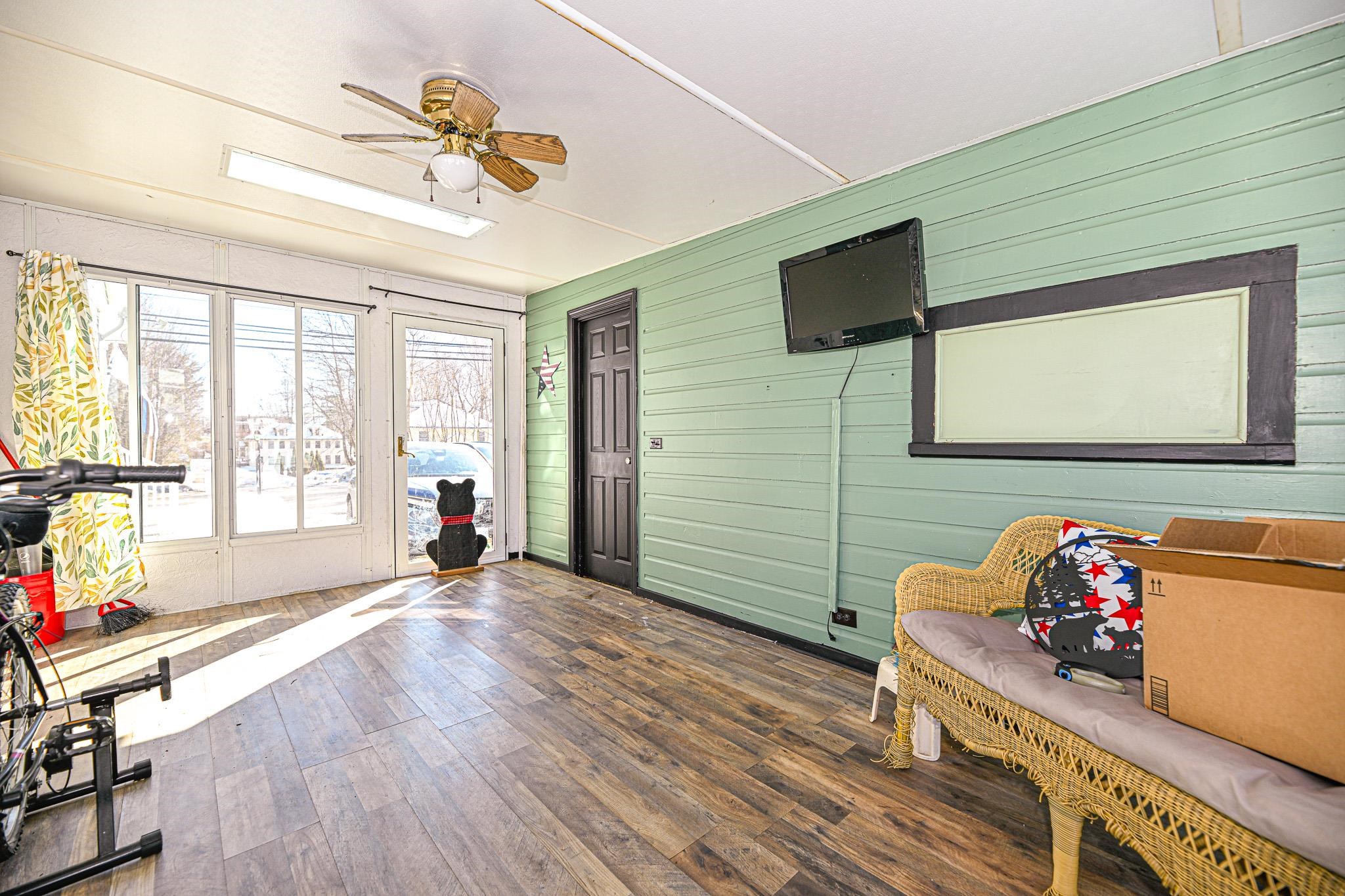 49 Washington Street Rochester, NH 03867 - Photo 7 of 35