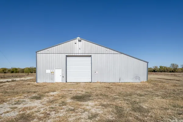 $250,000 | 2498 Southwest 100th Street, Augusta, KS 67010