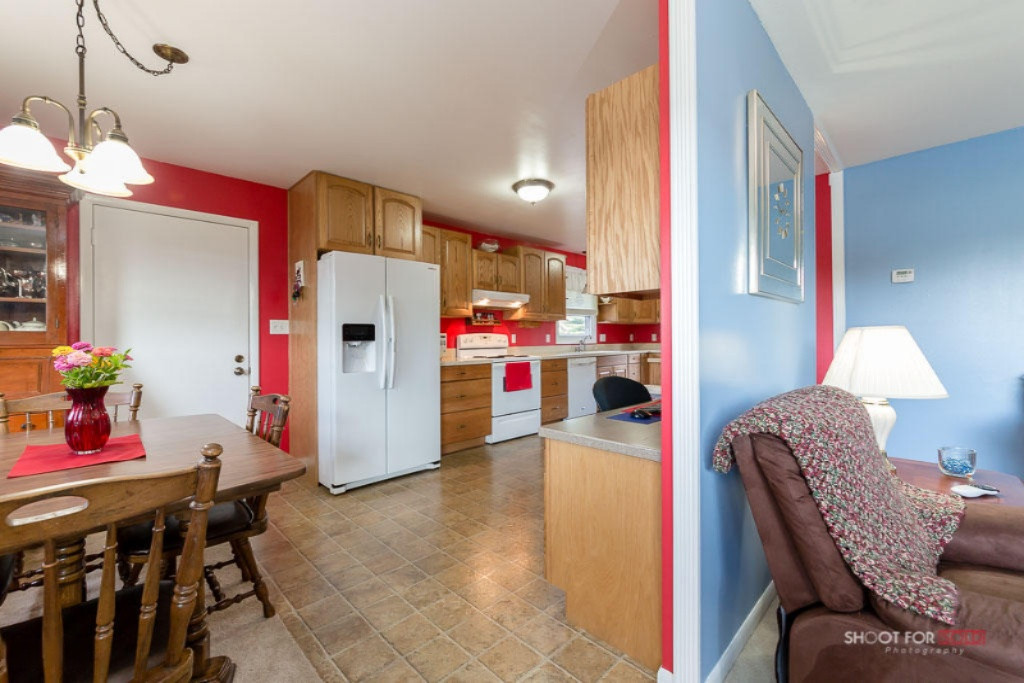 1881 West Giles Road Muskegon, MI 49445 - Photo 9 of 36 0019ADD ADDRESSLoRes