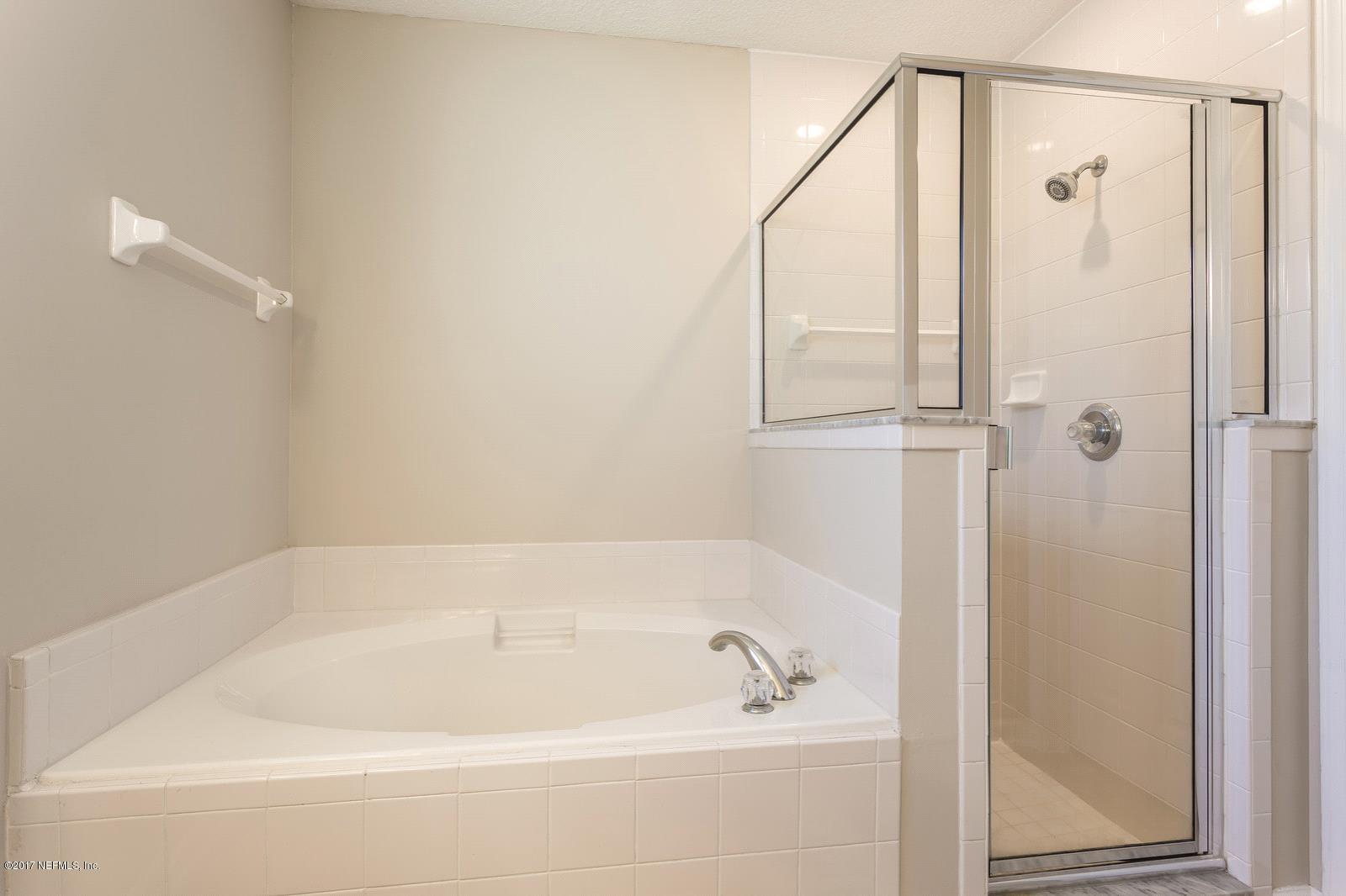 3726 Star Leaf Road West Jacksonville, FL 32210 - Photo 14 of 20 14 Master Bathroom