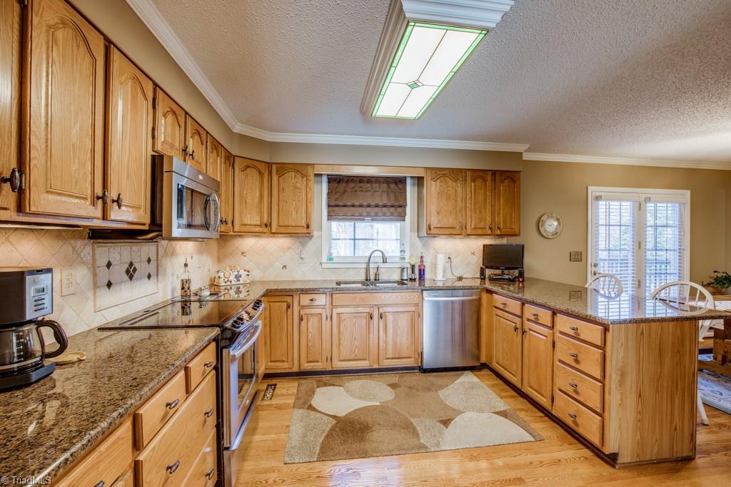 1620 Slane Road Clemmons, NC 27012 - Photo 4 of 30 Gallery Image 4
