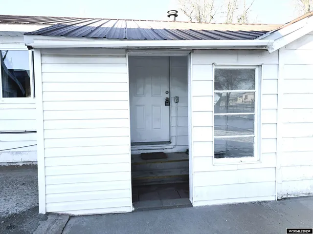 $249,900 | 314 South Labarge Street, La Barge, WY 83123