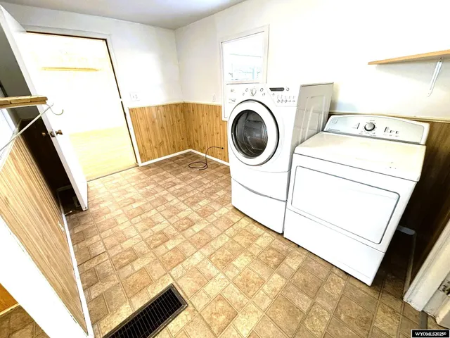 $249,900 | 314 South Labarge Street, La Barge, WY 83123