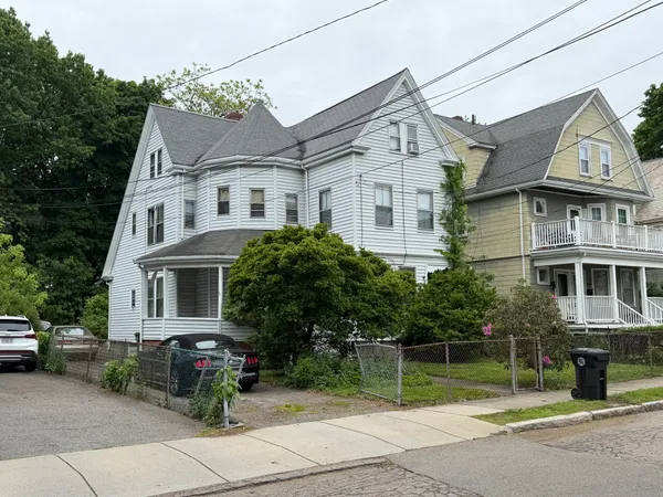 front view of house with a yard