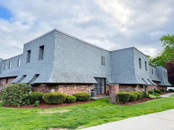 $260,000 | 119 Beekman Drive, Unit 119, Agawam, MA 01001