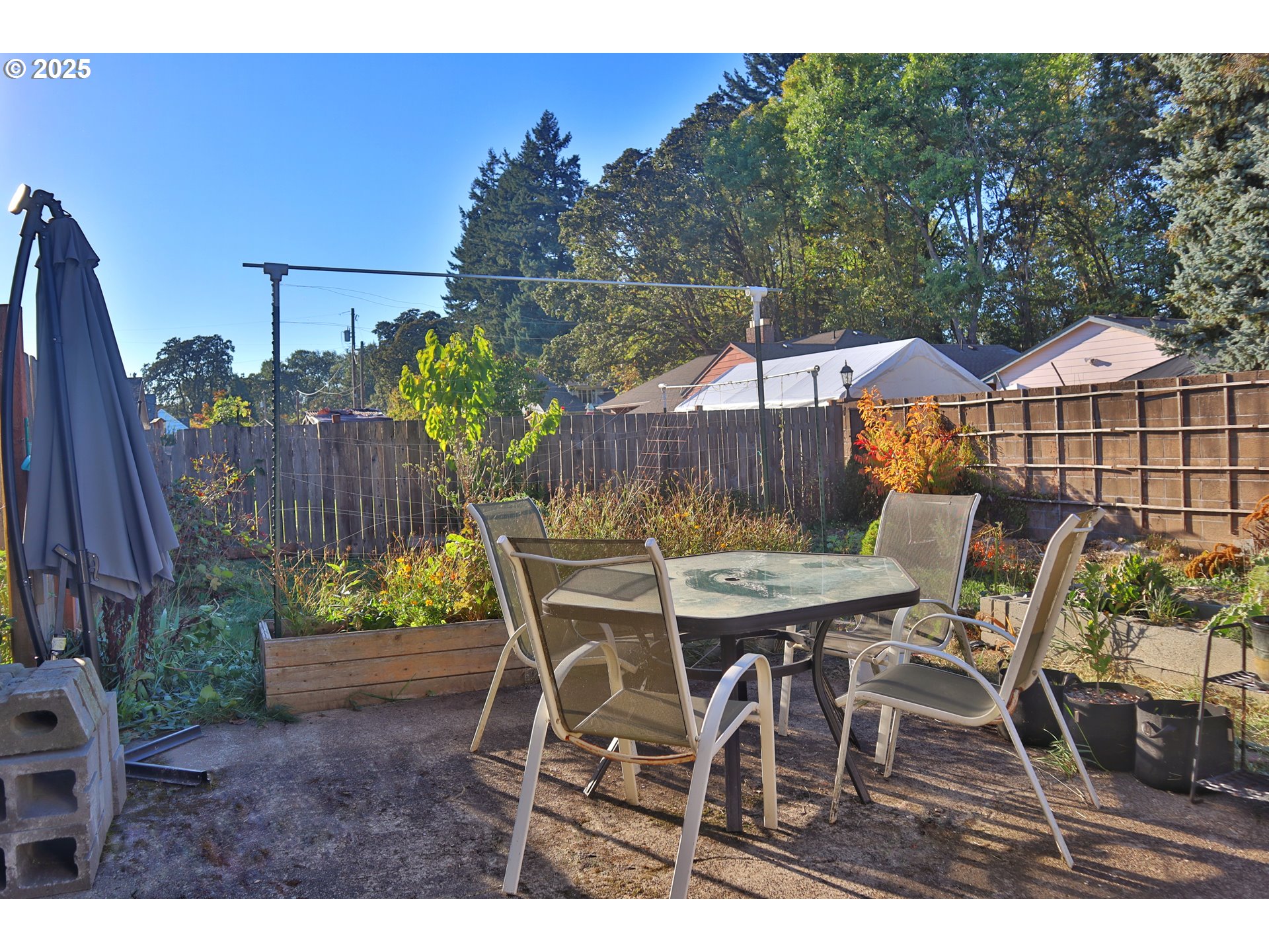1423 Front Avenue Northeast Albany, OR 97321 - Photo 26 of 31 Porch