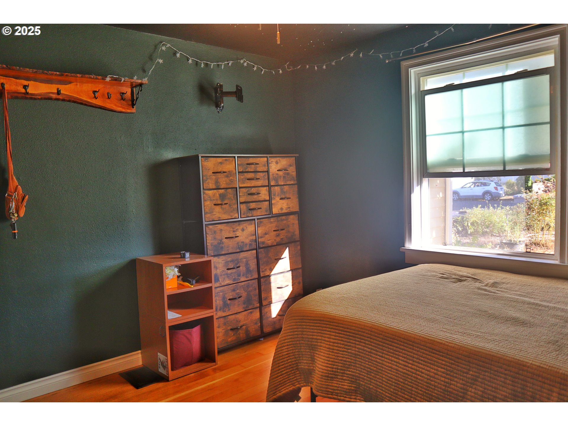1423 Front Avenue Northeast Albany, OR 97321 - Photo 10 of 31 Bathroom