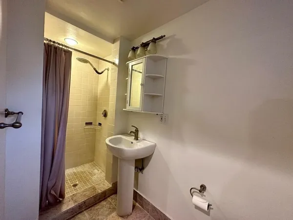 $5,500 | 182-184 Cabot Street, Unit 182, Newton, MA 02458