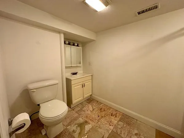 $5,500 | 182-184 Cabot Street, Unit 182, Newton, MA 02458