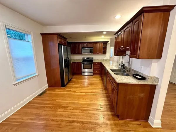 $5,500 | 182-184 Cabot Street, Unit 182, Newton, MA 02458