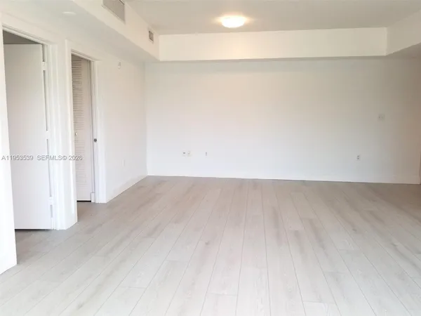 a view of empty room with window