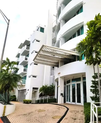 $3,800 | 6580 Indian Creek Drive, Unit 201, Miami Beach, FL 33141