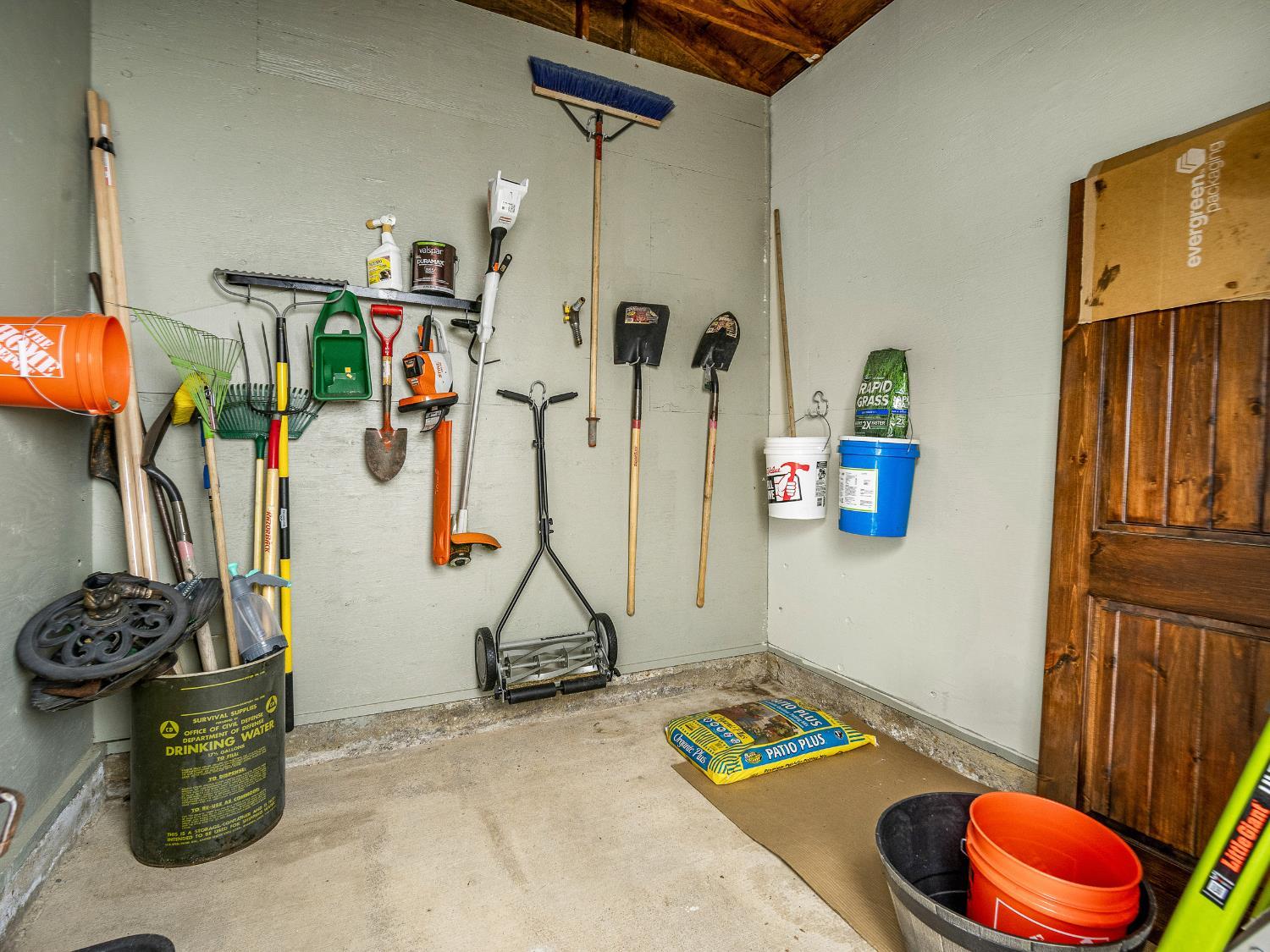 17065 Niles Road Jackson, CA 95642 - Photo 19 of 26 a view of a room with gym equipment