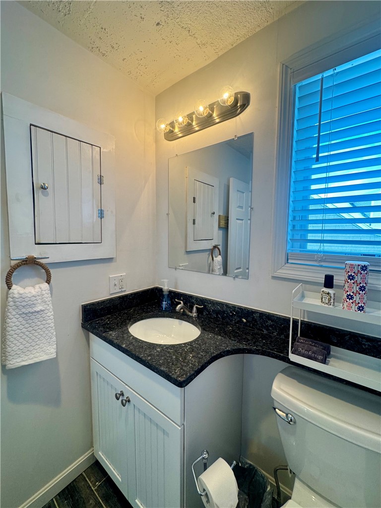 7 White Cap Road Narragansett, RI 02882 - Photo 17 of 33 Bathroom 1