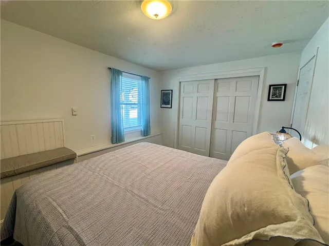 $2,300 | 7 White Cap Road, Narragansett, RI 02882