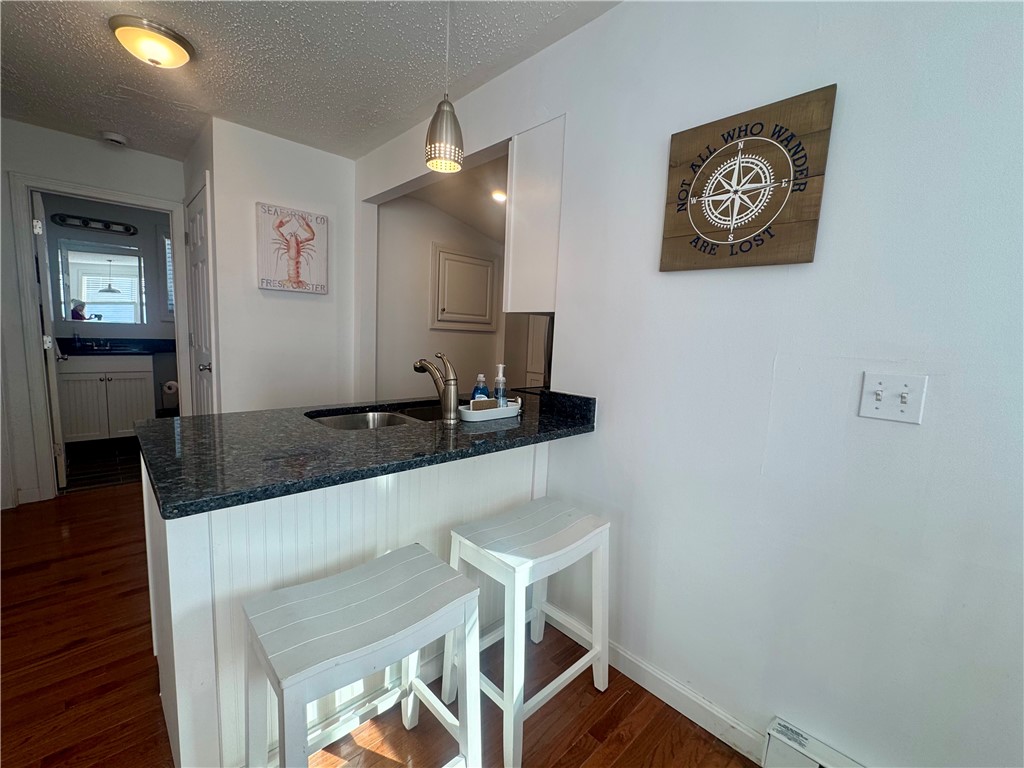 7 White Cap Road Narragansett, RI 02882 - Photo 7 of 33