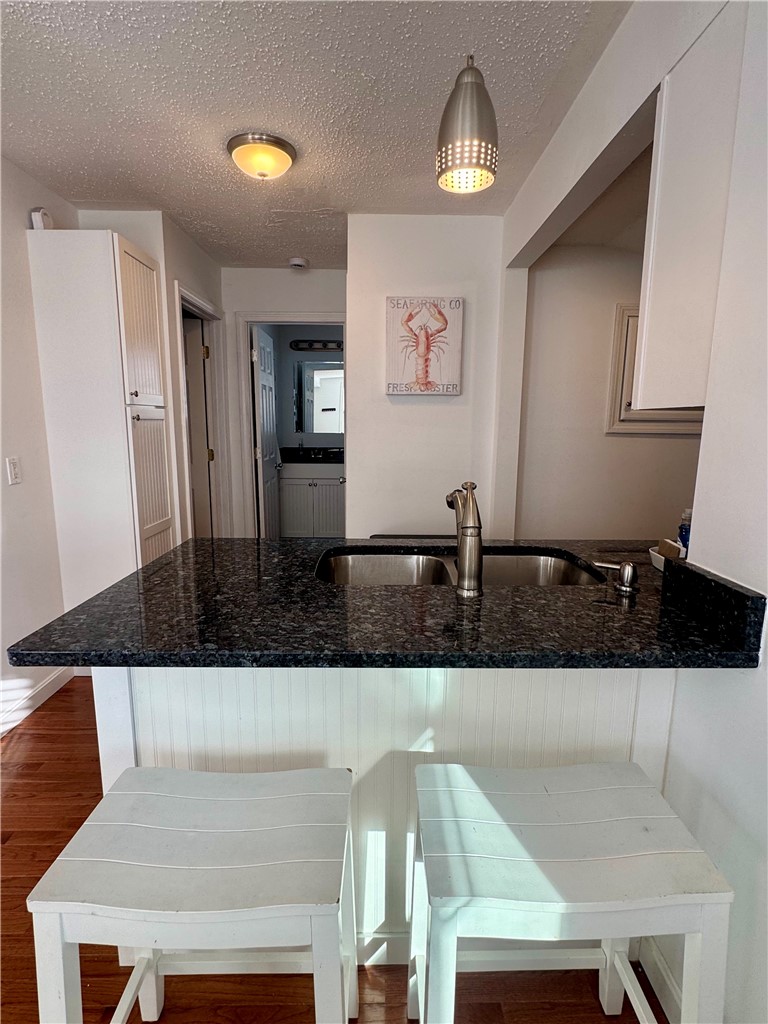 7 White Cap Road Narragansett, RI 02882 - Photo 8 of 33