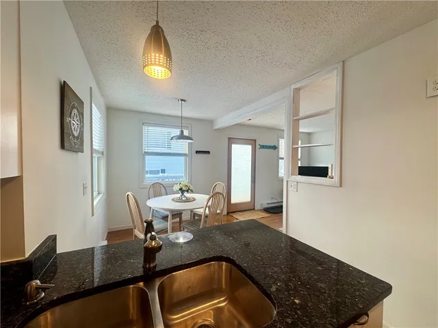 $2,300 | 7 White Cap Road, Narragansett, RI 02882