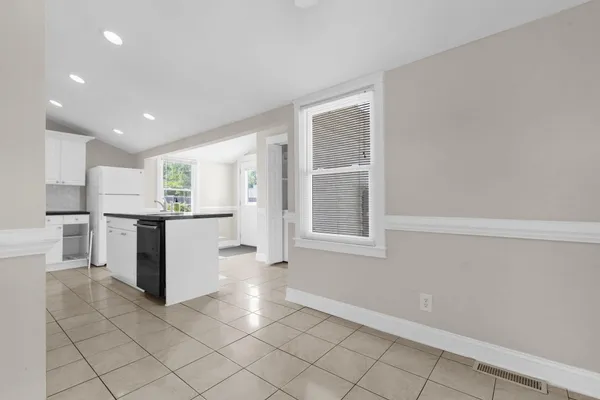 $2,100 | 2217 Doris Drive, Charleston, SC 29414