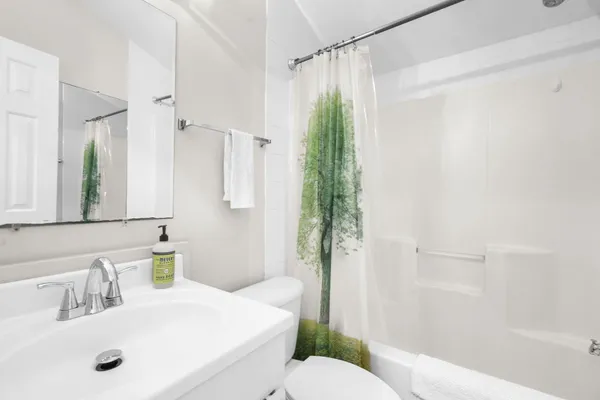 $2,100 | 2217 Doris Drive, Charleston, SC 29414