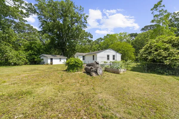 $2,100 | 2217 Doris Drive, Charleston, SC 29414