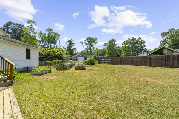 $2,100 | 2217 Doris Drive, Charleston, SC 29414