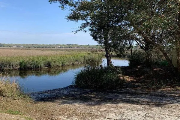 $2,100 | 2217 Doris Drive, Charleston, SC 29414