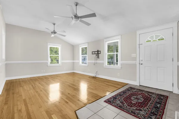 $2,100 | 2217 Doris Drive, Charleston, SC 29414