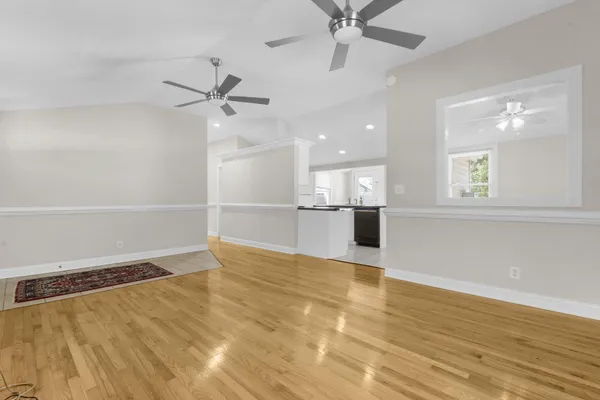 $2,100 | 2217 Doris Drive, Charleston, SC 29414