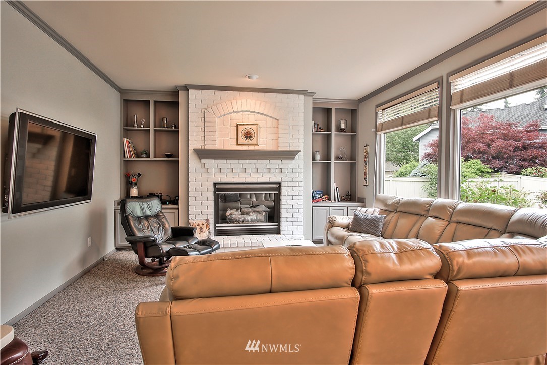 3010 214th Street Southeast Bothell, WA 98021 - Photo 11 of 23