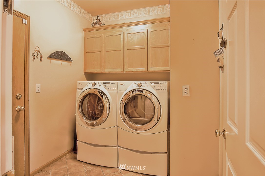 3010 214th Street Southeast Bothell, WA 98021 - Photo 13 of 23