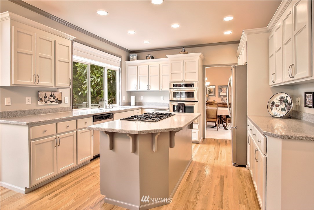3010 214th Street Southeast Bothell, WA 98021 - Photo 9 of 23